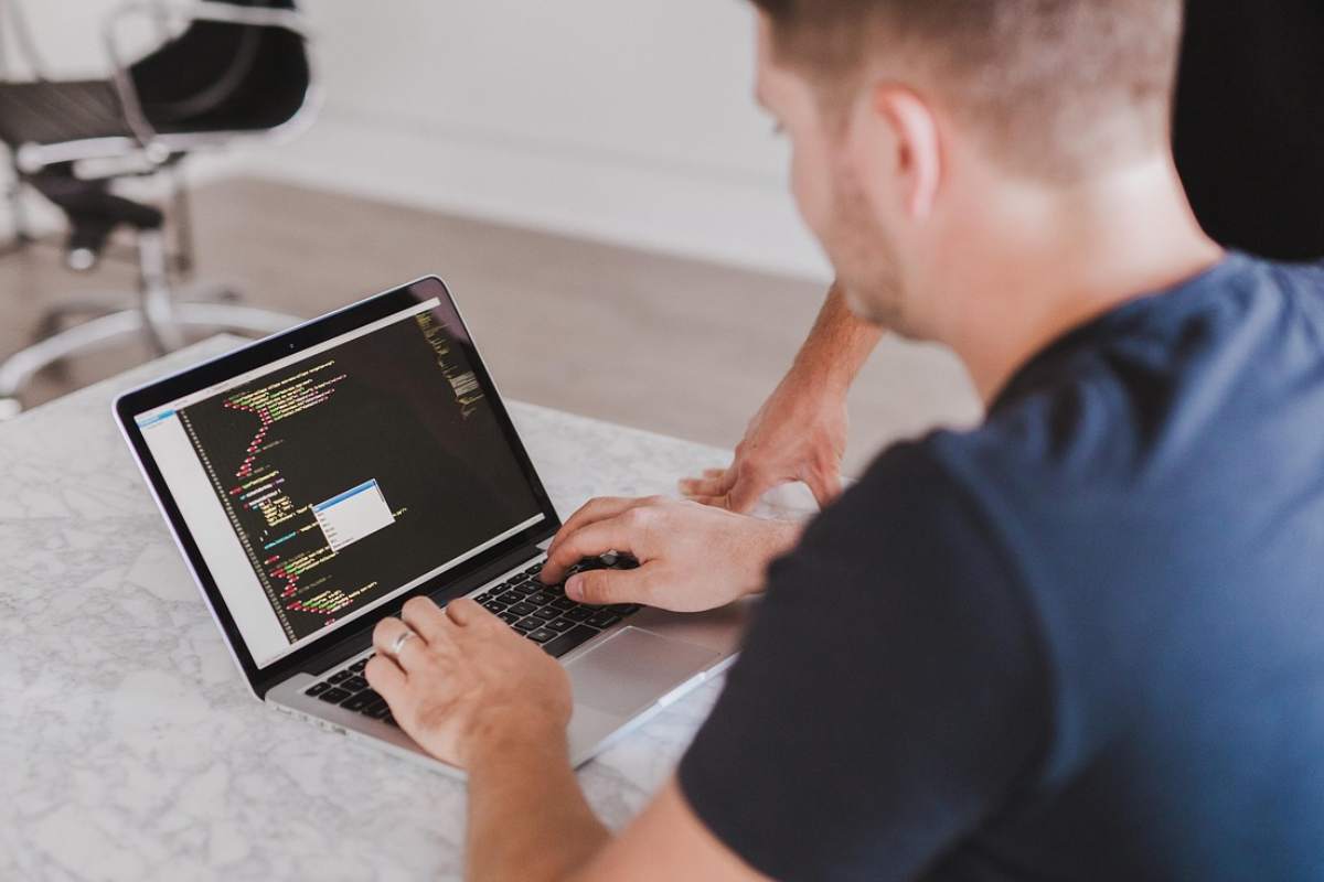 The AI boss is watching: How artificial intelligence is revolutionizing employee monitoring software