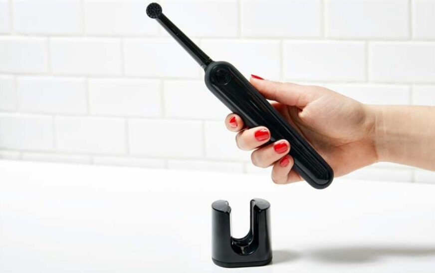 How A Walkie Talkies Enhances Safety During Road Trips