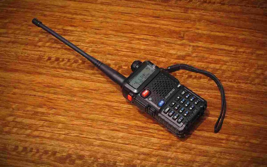 How A Walkie Talkies Enhances Safety During Road Trips